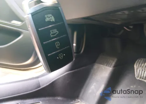 2017 Genesis G80 3.8 from USA, damaged, VIN KMHGN4JE5HU199760